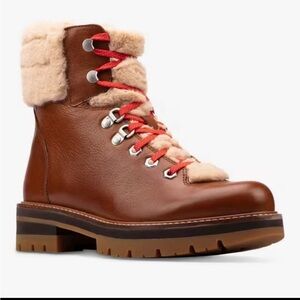 Clarks Orianna Hiker Winter Boots Brown Leather Fur Trim Red Laces Women’s 7.5